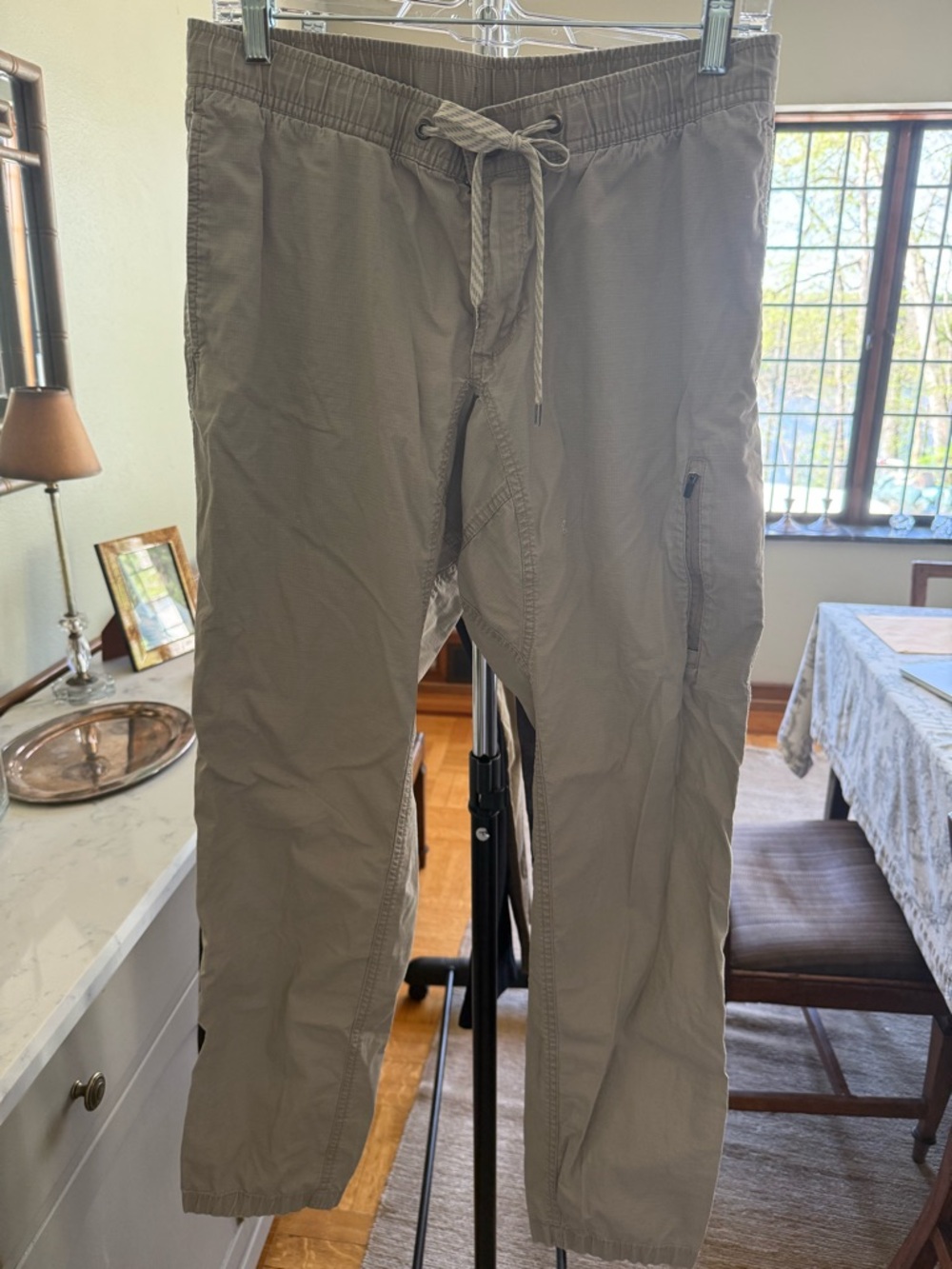 Vuori Men’s Rip Stop Pants Small Light Khaki